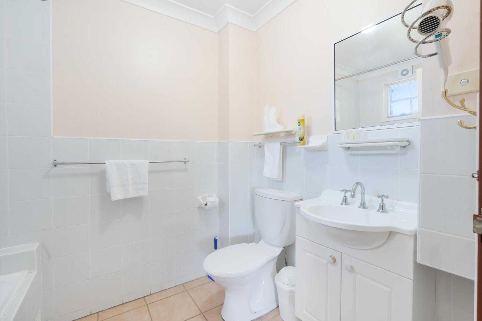 Surestay Hotel By Best Western, New Inn Richmond Extérieur photo